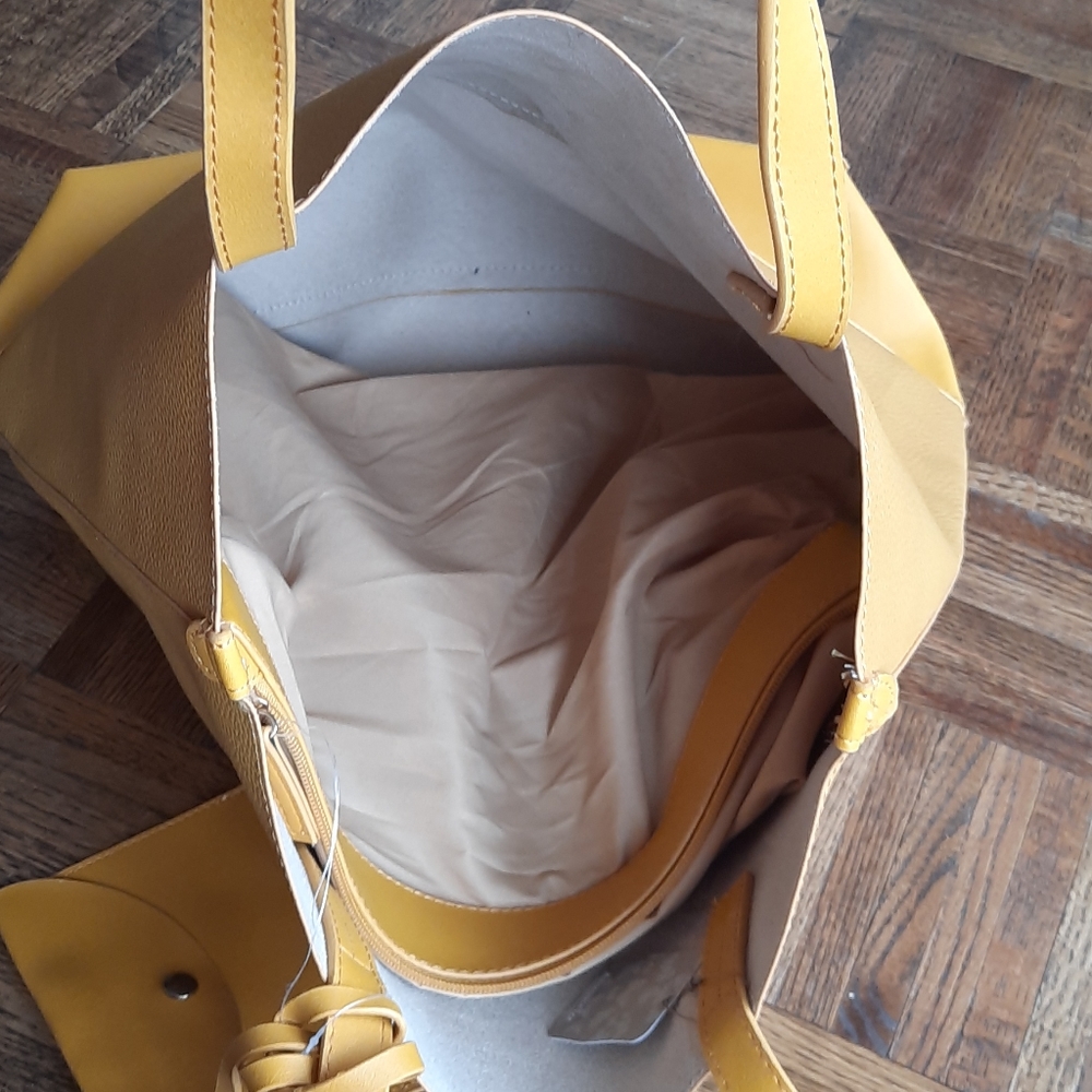 NEW Handbag - Picture 2 of 4